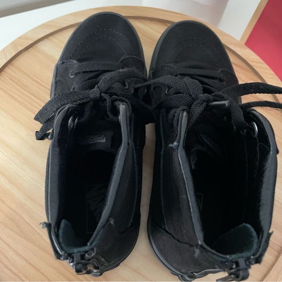 Sk8-Hi Zip - All Black - Picture 9 of 11